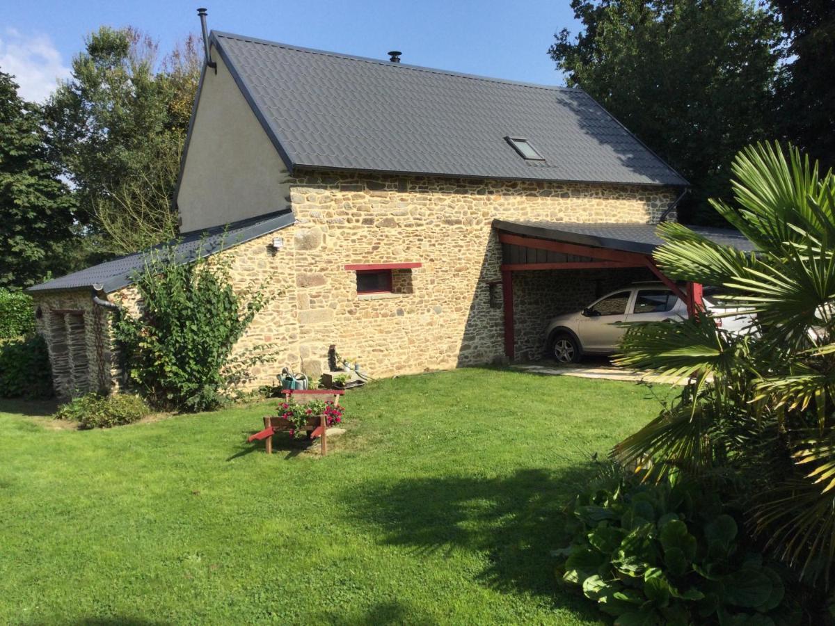 Gite De La Fresnais Epiniac Exterior foto